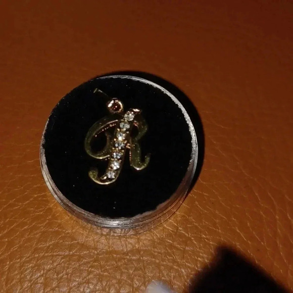 💙🌹Gold plated letter pendant "R" with faux diamonds - Picture 4 of 8